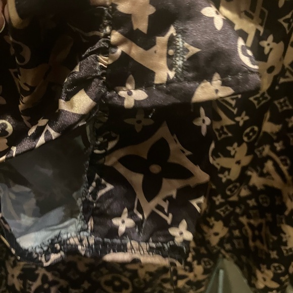 Louis Vuitton LV Designer button down top silk style monogrammed shirt size XL - Picture 9 of 16